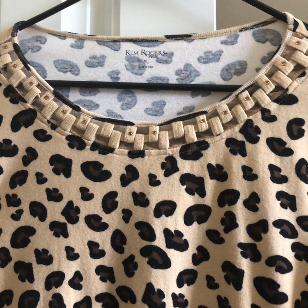 Kim Rogers Animal Print Pullover - Picture 2 of 7